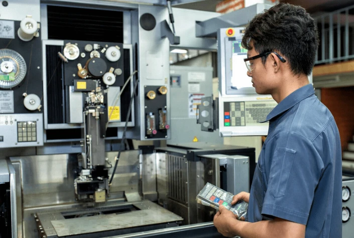 机械设备安装工 职责、证书价值、费用与办理流程详解